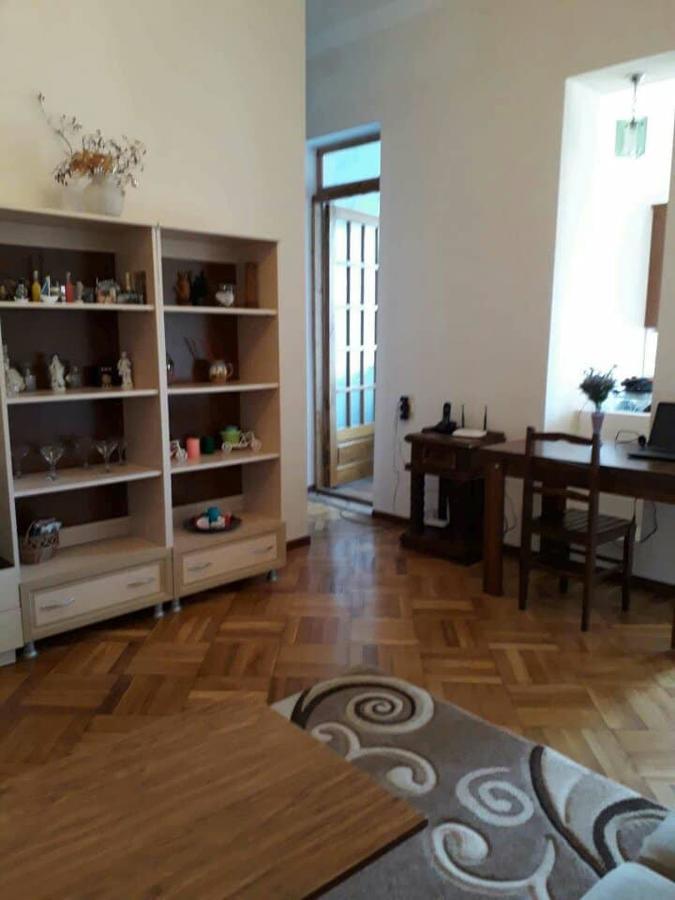 Apartament Centr Kutaisi Zewnętrze zdjęcie